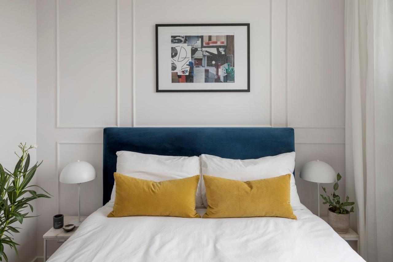 Stylowy Apartament Przy Metrze Варшава Экстерьер фото