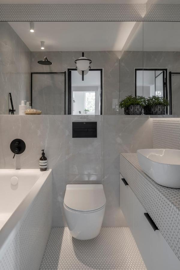 Stylowy Apartament Przy Metrze Варшава Экстерьер фото