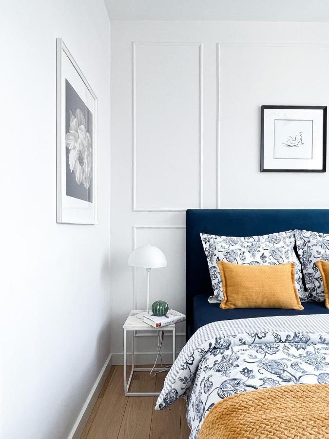 Stylowy Apartament Przy Metrze Варшава Экстерьер фото